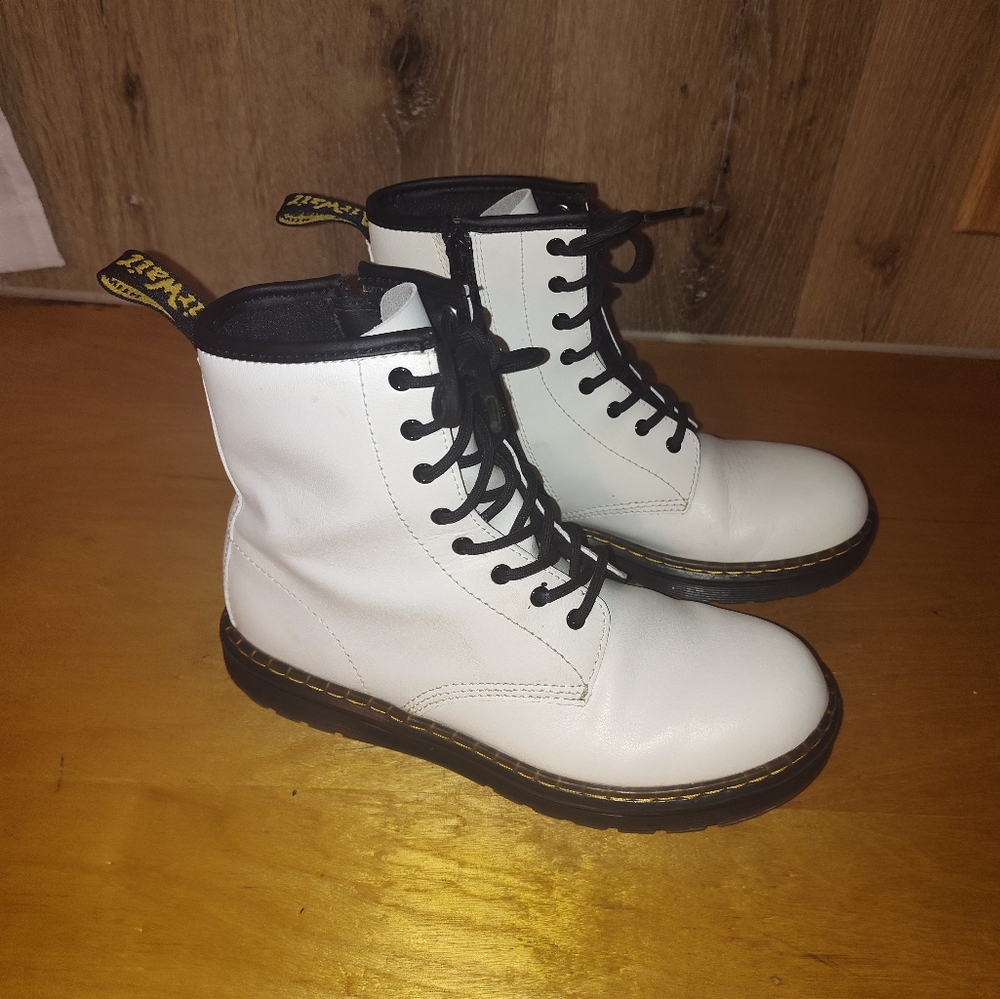 Dr Martens Zavala T